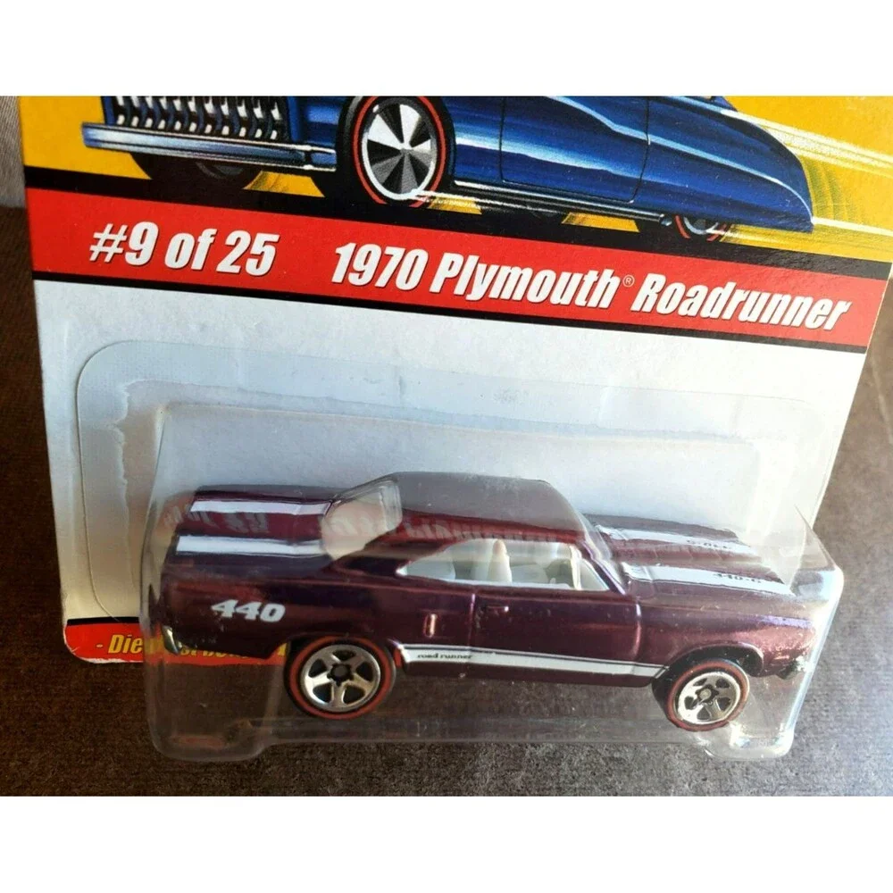 2005 Hot Wheel 1970 PLYMOUTH ROADRUNNER 440 Purple CLASSICS SERIES 1 REDLINE 5SP